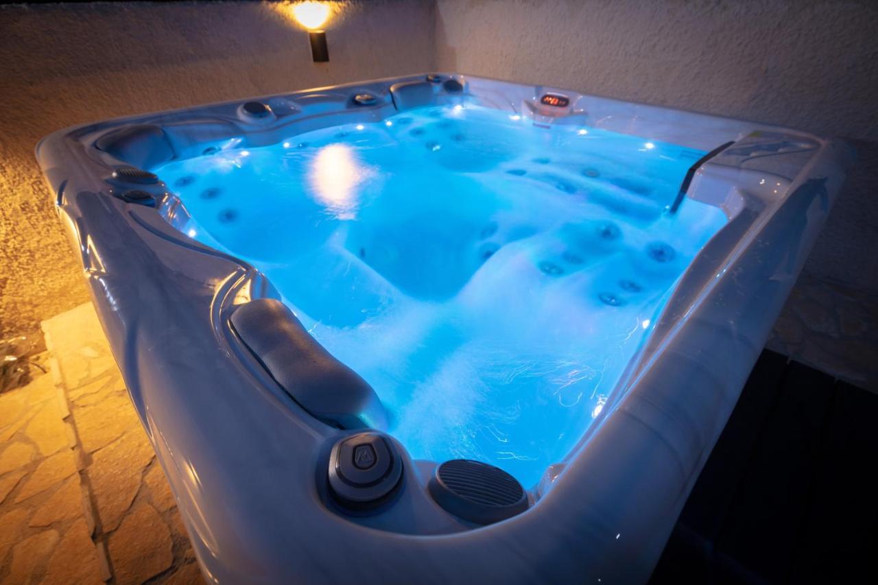 Al Pino Blue Property Premantura Extérieur photo