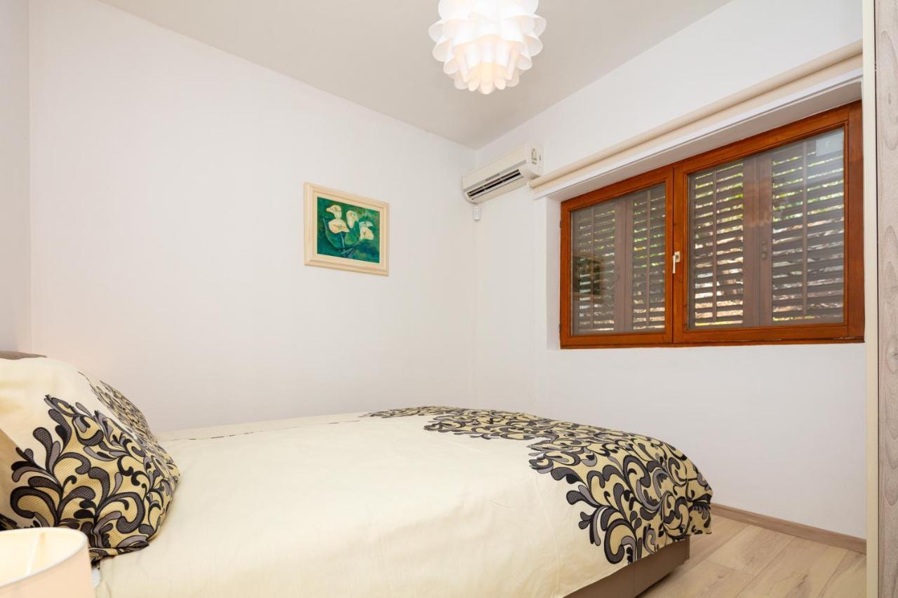 Al Pino Blue Property Premantura Extérieur photo