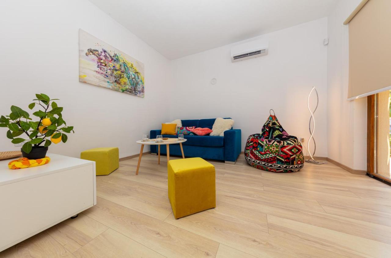 Al Pino Blue Property Premantura Extérieur photo
