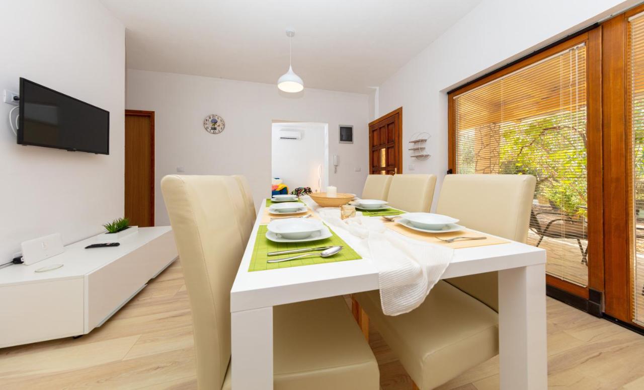Al Pino Blue Property Premantura Extérieur photo