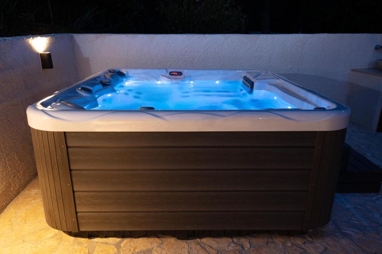 Al Pino Blue Property Premantura Extérieur photo